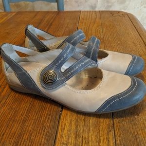 Remonte Dorndorf Flats Size 9 - Blue and Gray